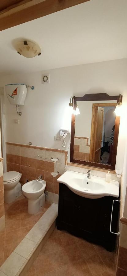 La Pigna Sbarazzina Appartement Rocca di Cambio Buitenkant foto